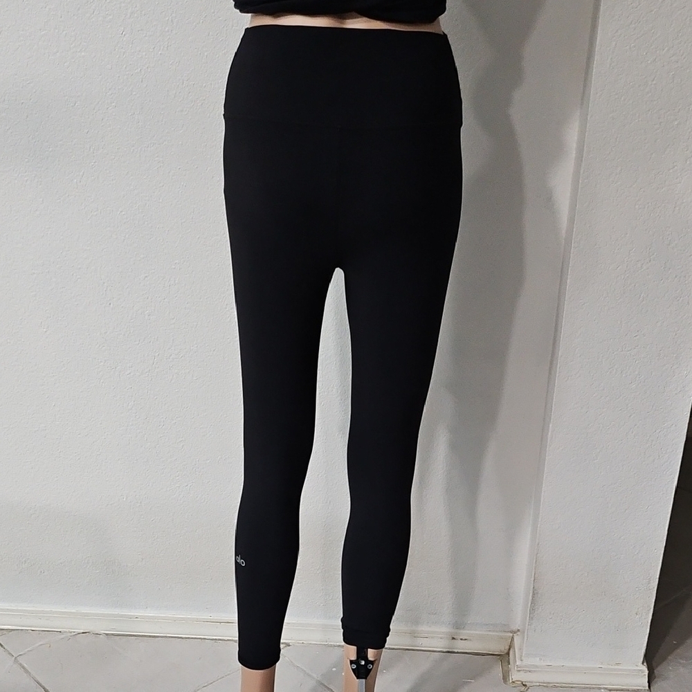 ALO Yoga Black High-Waist Ripped Leggings - Picture 8 of 8